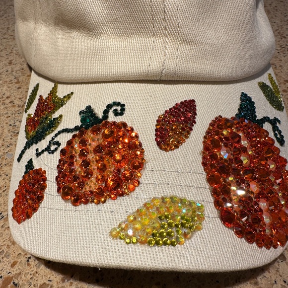 One size fits all, adjustable ball cap style hat. - Picture 7 of 8